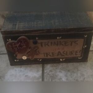 PRIMITIVE WOODEN TRINKET BOX(DARK BLUE TRINKETS & TREASURES) 10"X5 1/2